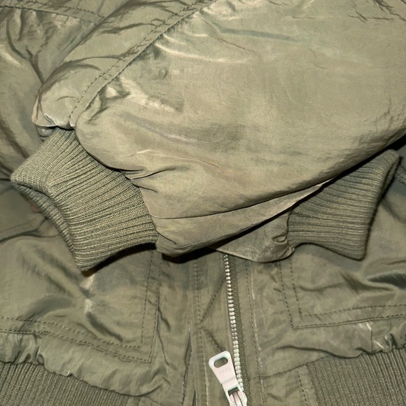 Brand new Zara flight jacket with faux fur on the collar - Picture 4 of 5